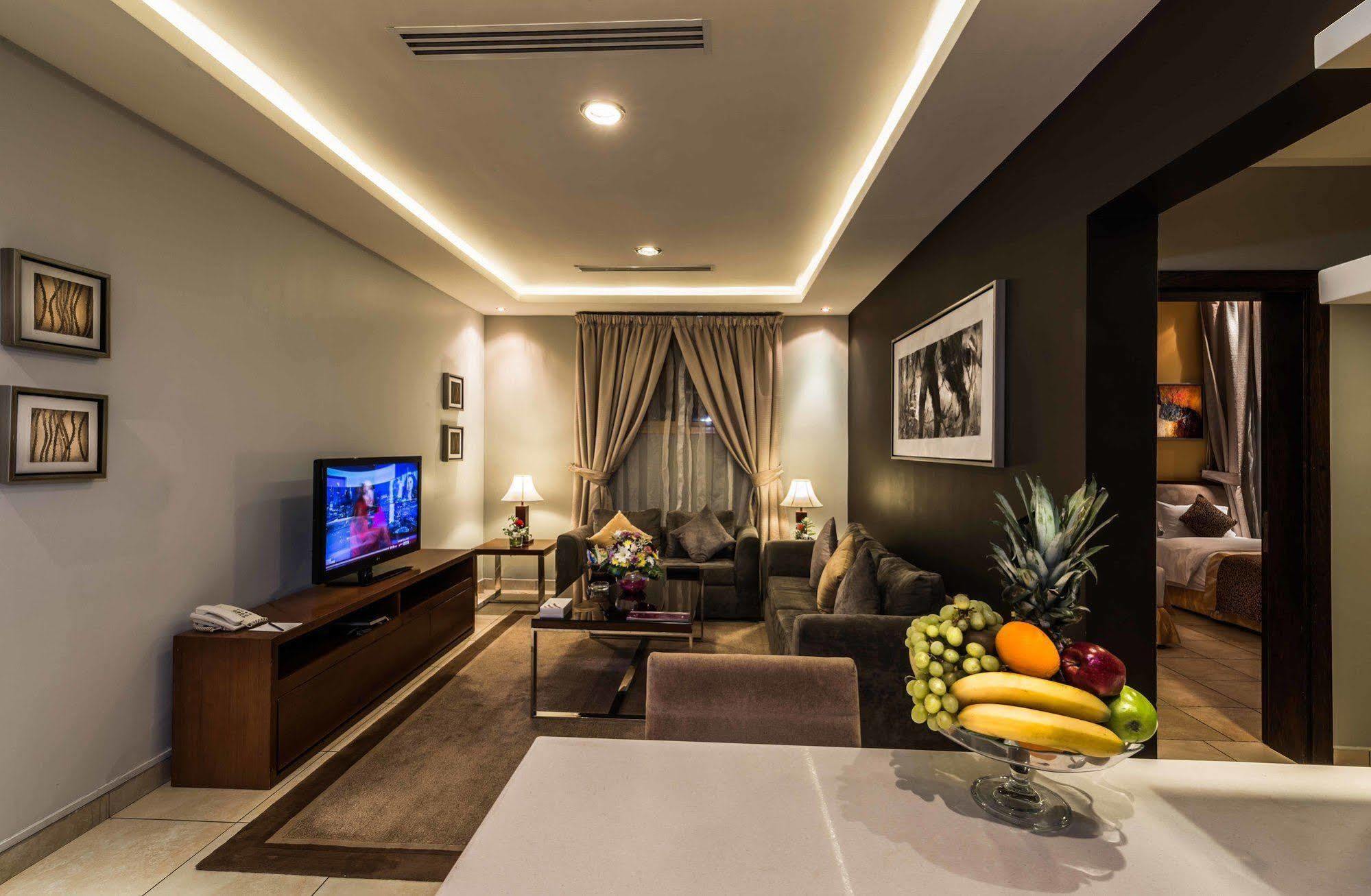 Boudl Al Fakhria Aparthotel Unaizah Buitenkant foto