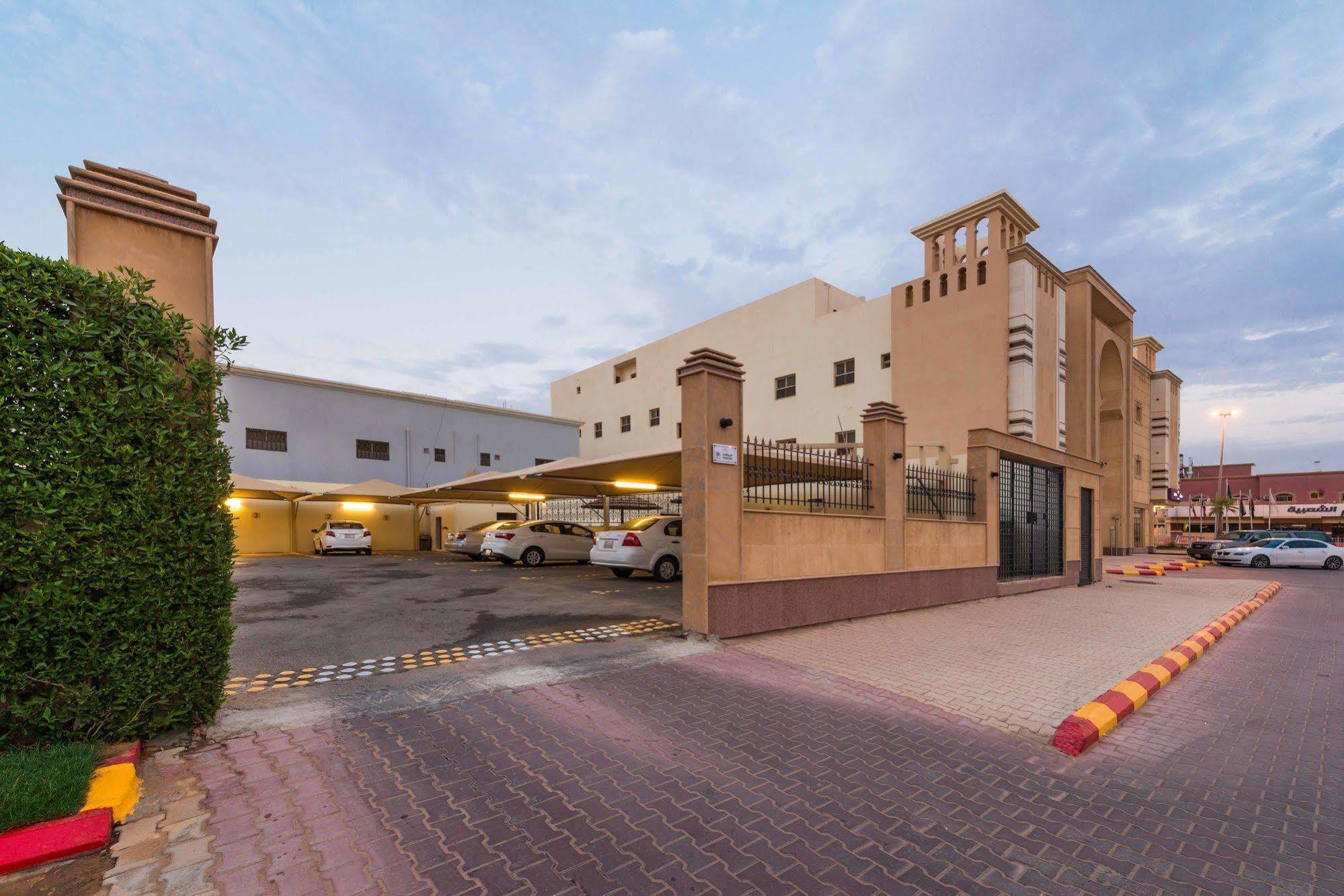 Boudl Al Fakhria Aparthotel Unaizah Buitenkant foto