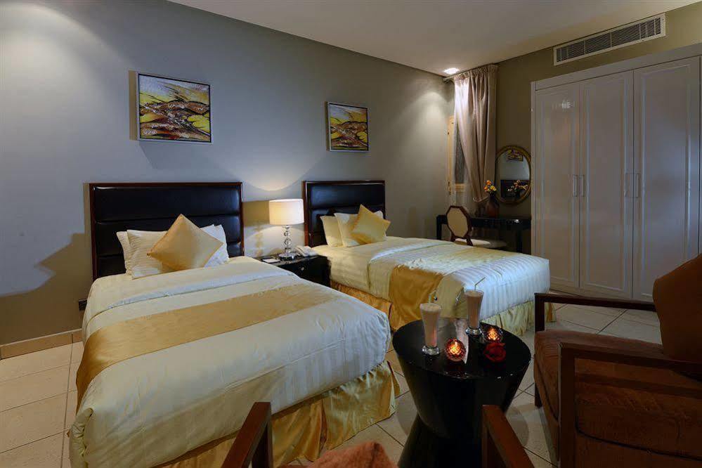 Boudl Al Fakhria Aparthotel Unaizah Buitenkant foto